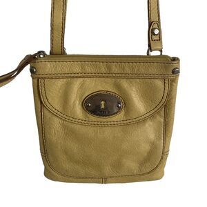 Fossil Yellow Pebbled Leather Mini Maddox Keyhole Messenger Crossbody Bag Purse